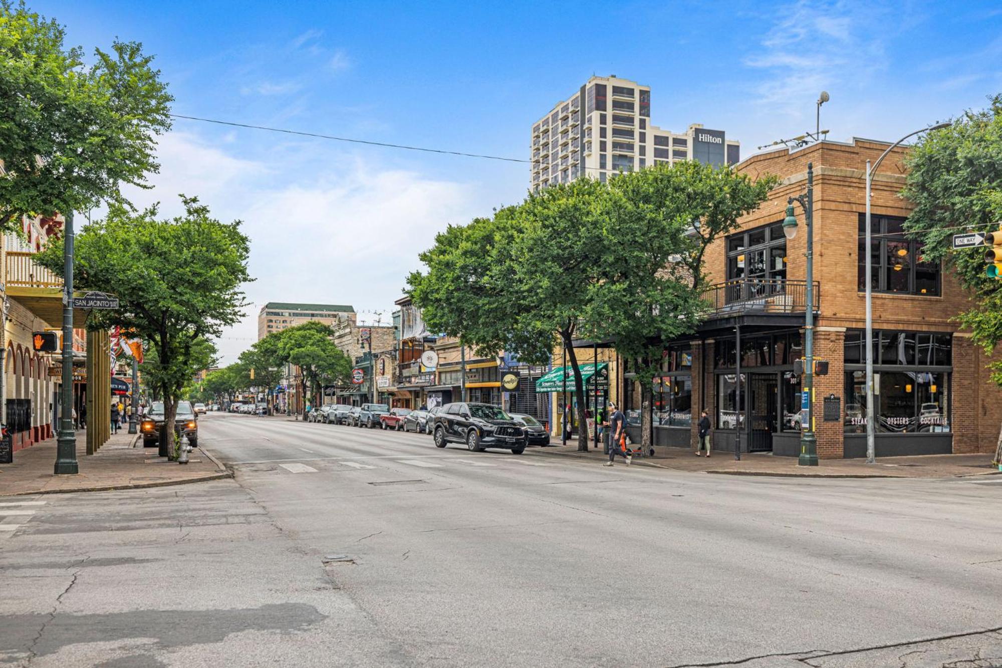 Littlefield Lofts, Hosted By Placemakr - 6Th St 오스틴 외부 사진