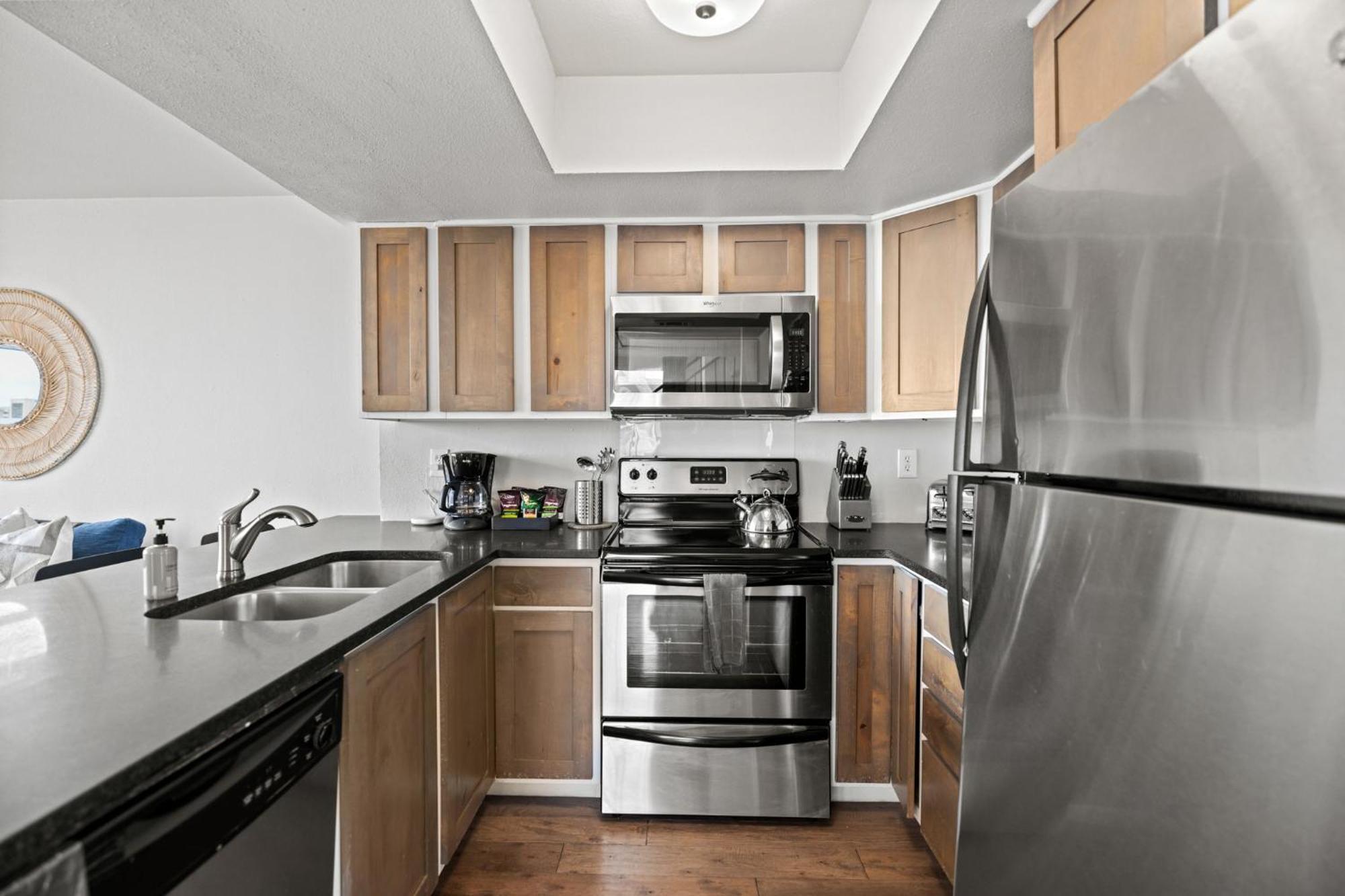Littlefield Lofts, Hosted By Placemakr - 6Th St 오스틴 객실 사진